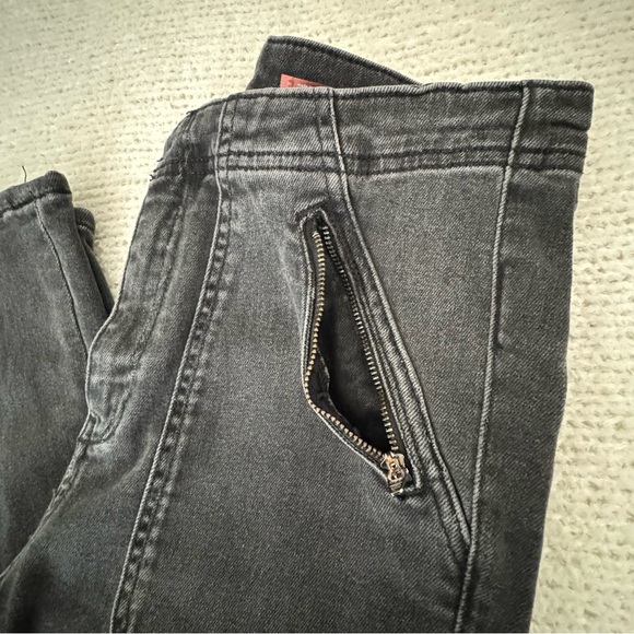 Anthro Pilcro Utility Moto Bootcut Jeans Faded Black Wash 29R - Picture 14 of 15